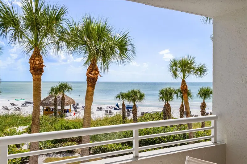 230 SANDS POINT ROAD #3205, LONGBOAT KEY