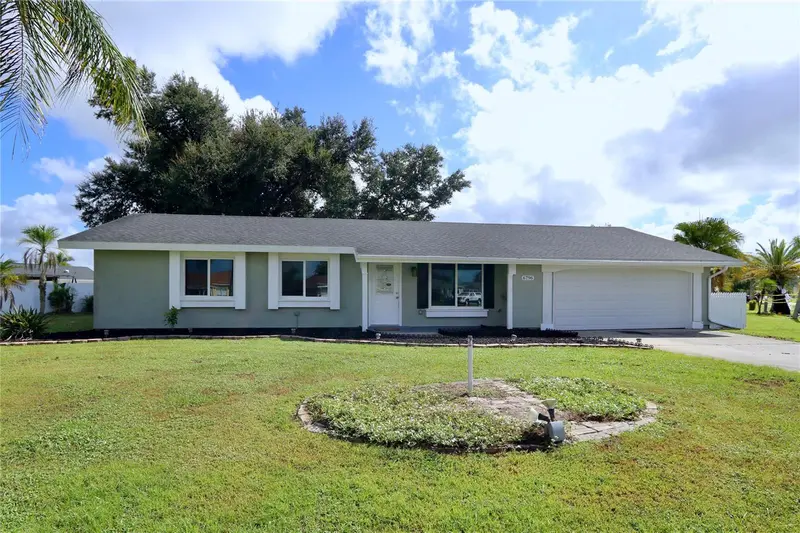 6796 ELECTRA AVENUE, NORTH PORT