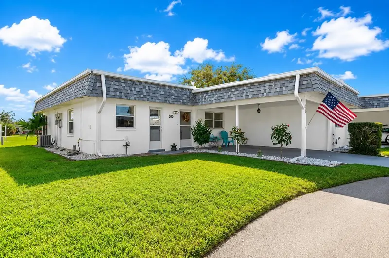 680 CIRCLEWOOD DRIVE #W3, VENICE
