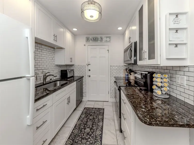 Thumbnail 16