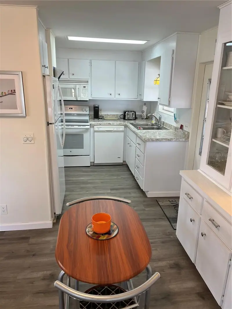 Thumbnail 21