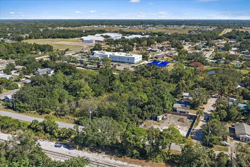 LEONARD REID AVENUE, SARASOTA