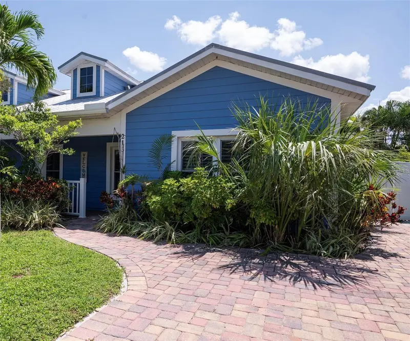 213 75TH STREET, HOLMES BEACH