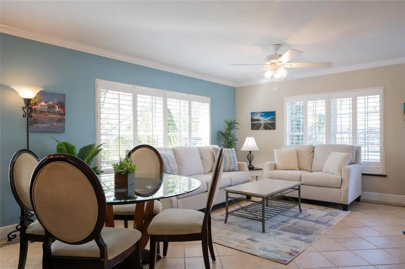213 75TH STREET, HOLMES BEACH, photo 5 of 44