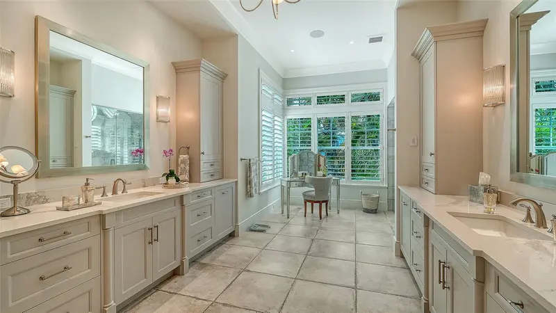 Thumbnail 25