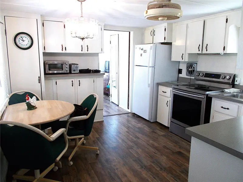 426 BOXWOOD DRIVE, VENICE, photo 4 of 16