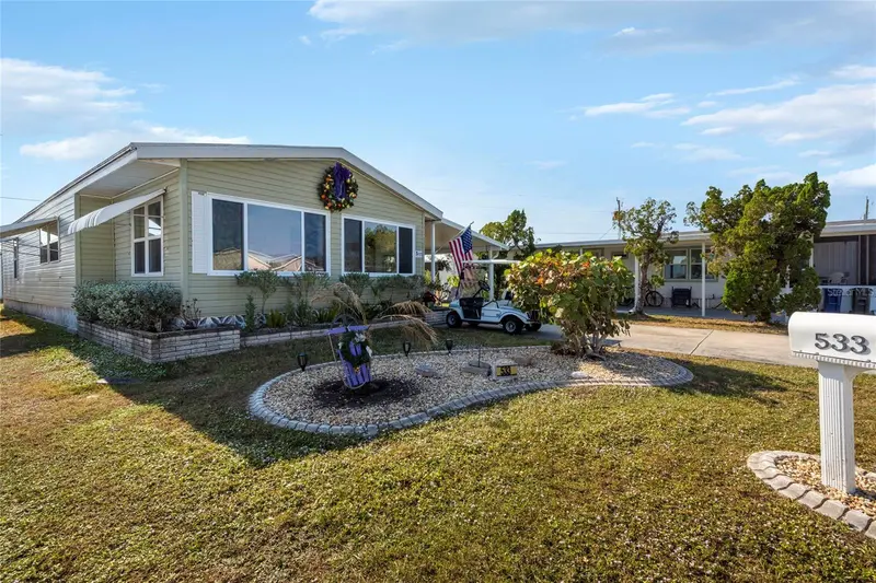 533 FLEETWOOD STREET, NORTH PORT