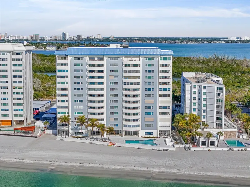 1750 BENJAMIN FRANKLIN DRIVE #8D, SARASOTA