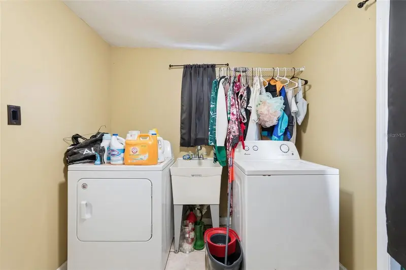 Thumbnail 32