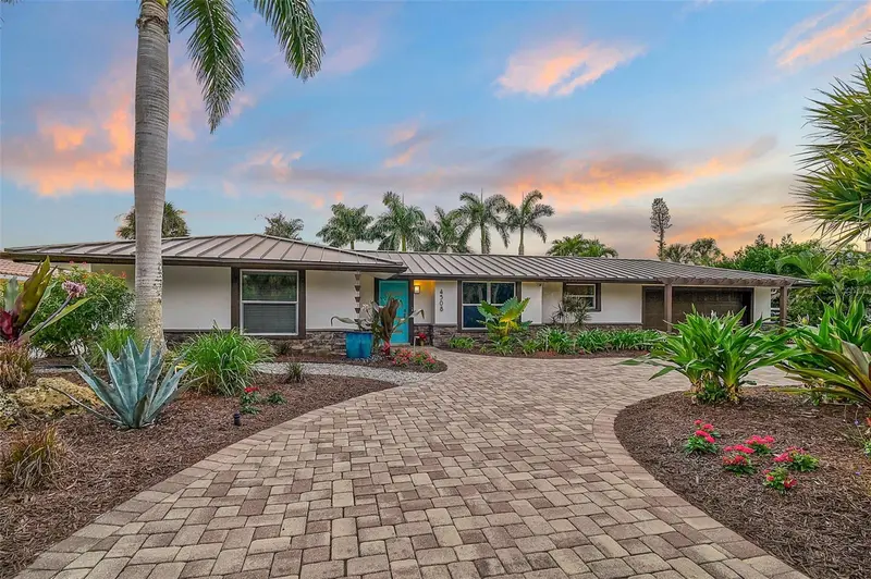 4508 WOODSIDE ROAD, SARASOTA