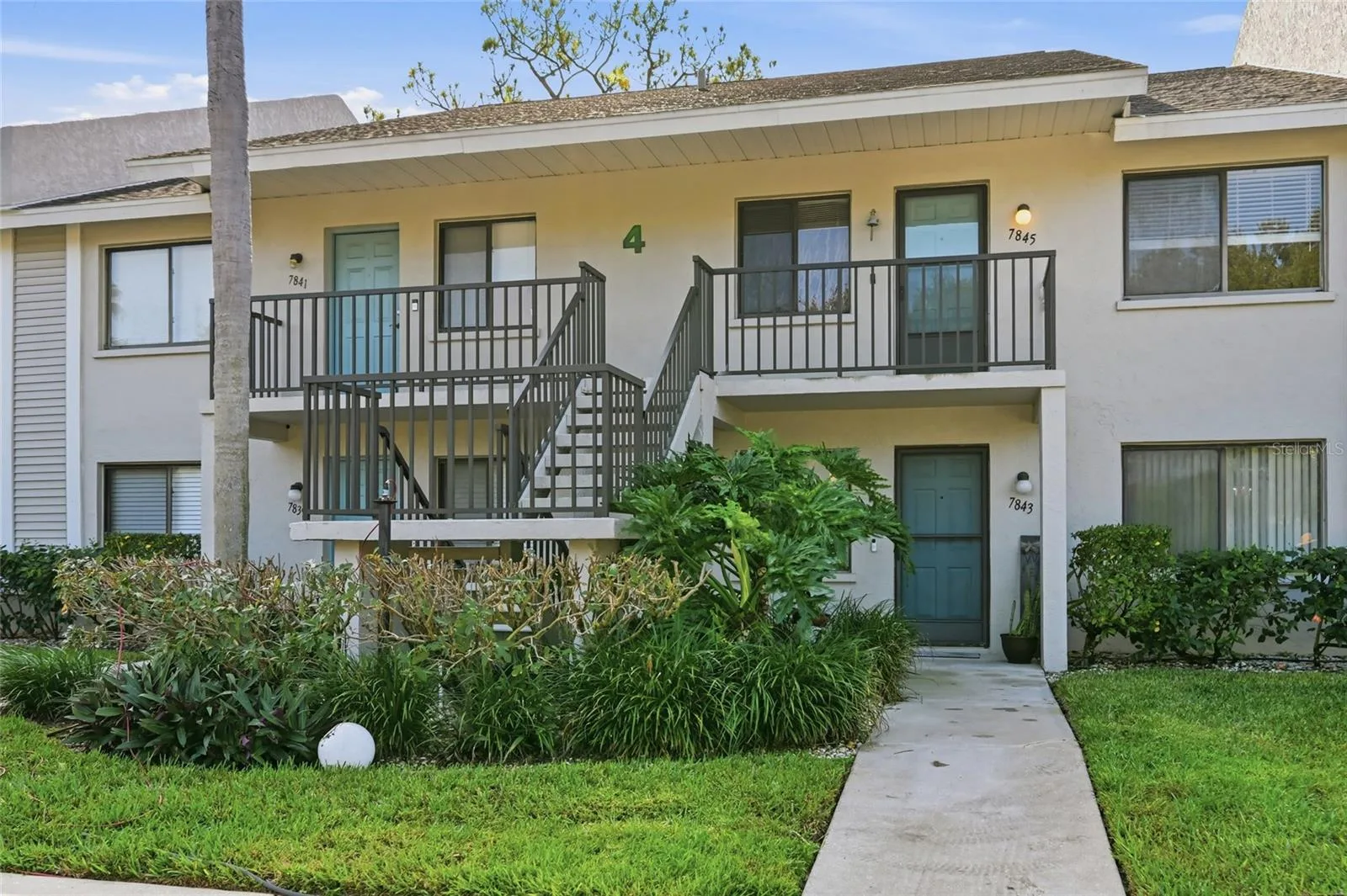 Welcome to 7845 Eagle Creek.