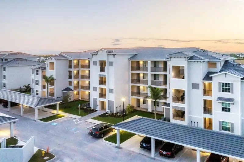 17560 OPAL SAND DRIVE #207, VENICE