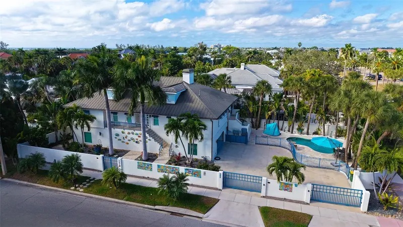 345 MADISON DRIVE, SARASOTA