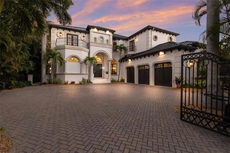 1418 JOHN RINGLING PARKWAY, SARASOTA