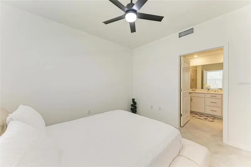Thumbnail 38