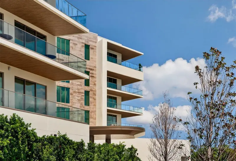 1591 GULF OF MEXICO DRIVE #410, LONGBOAT KEY