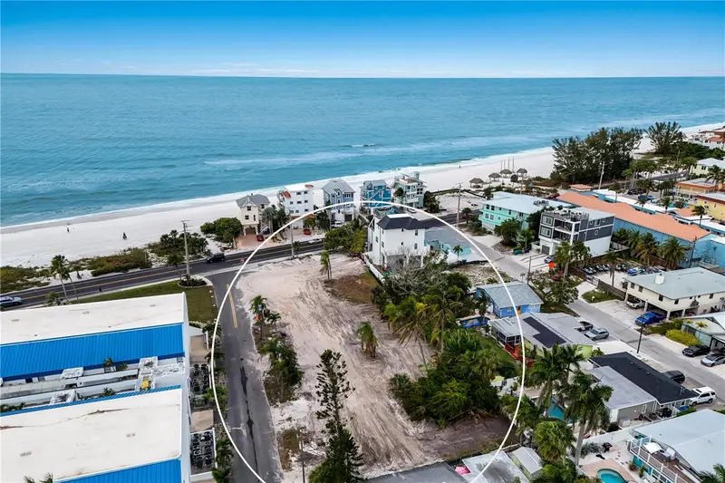 1101 GULF DRIVE, BRADENTON BEACH