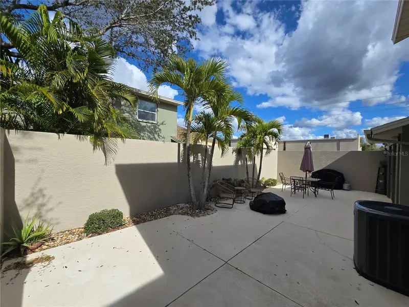 Thumbnail 40