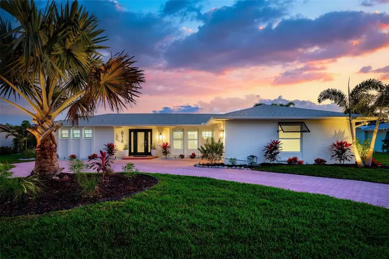 616 FOXWORTH LANE, HOLMES BEACH