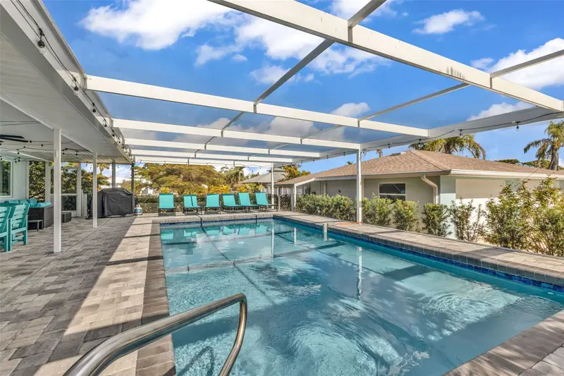 Thumbnail 37