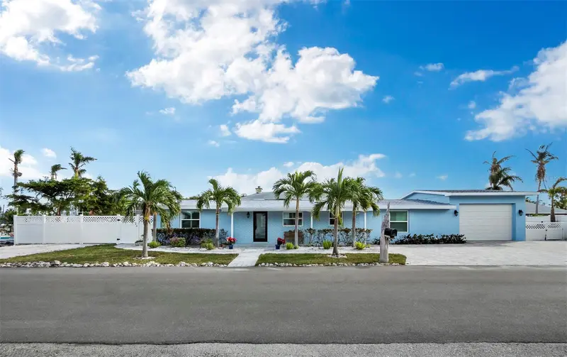744 JUNGLE QUEEN WAY, LONGBOAT KEY