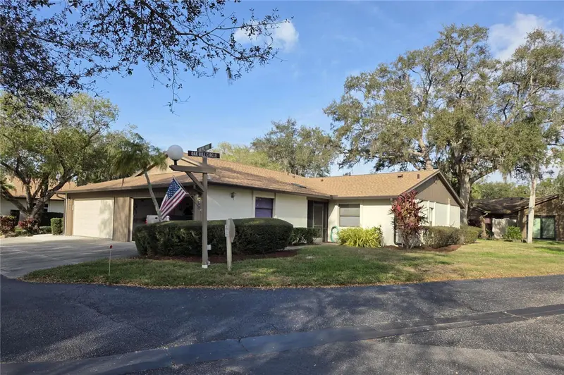 4735 OAK HILL DRIVE #8, SARASOTA, photo 3 of 33