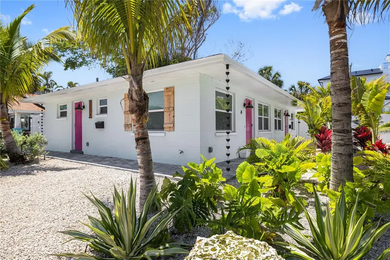 3014 GULF DRIVE, HOLMES BEACH