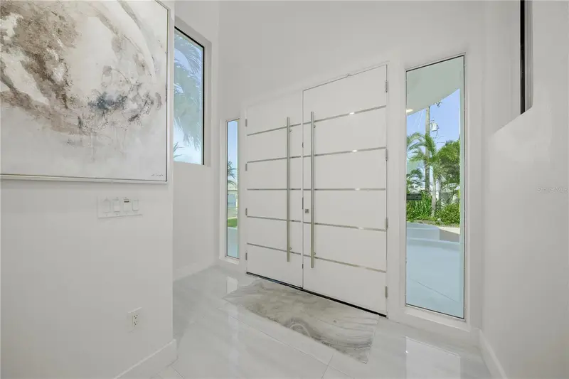 1400 SIESTA DRIVE, SARASOTA, photo 5 of 62