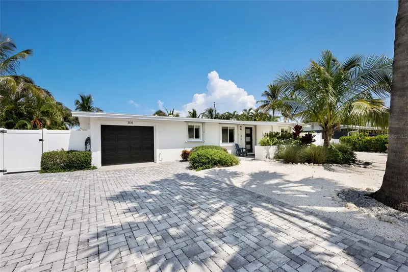 306 66TH STREET, HOLMES BEACH