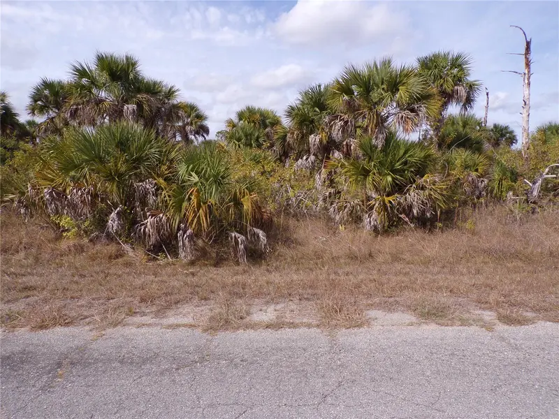 FIREGLOW CIRCLE, NORTH PORT