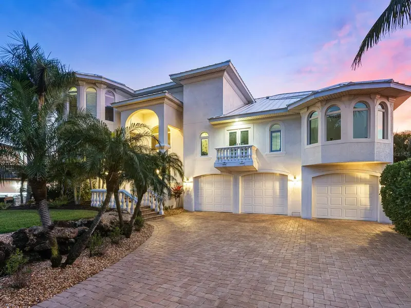 1500 CARIBBEAN DRIVE, SARASOTA, photo 3 of 67