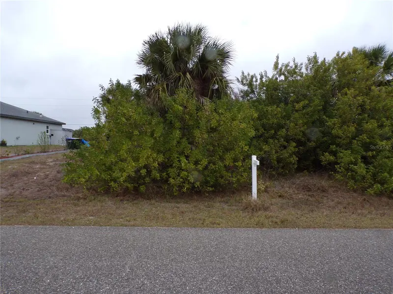HOLSTER AVENUE, NORTH PORT