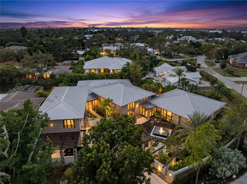 1804 LAKE SHORE DRIVE, SARASOTA