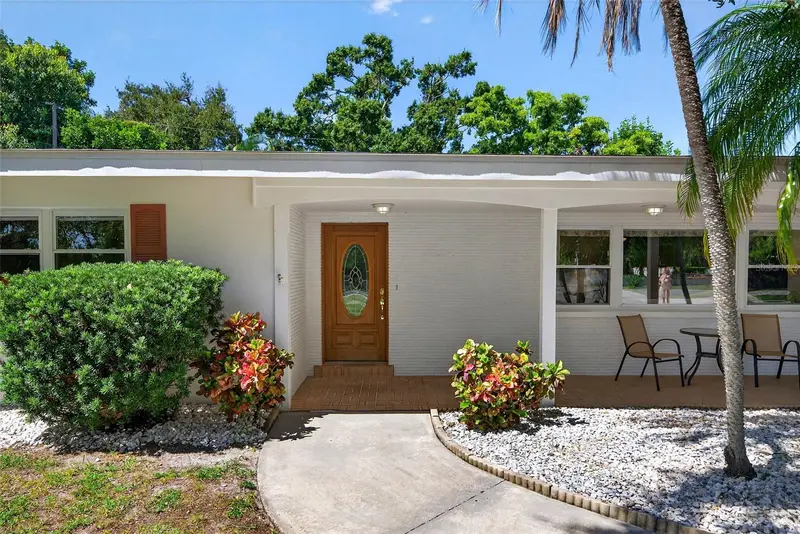 4808 RIVERWOOD AVENUE, SARASOTA, photo 3 of 43