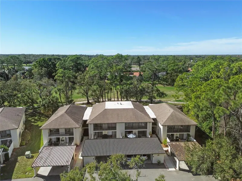 6110 COUNTRY CLUB WAY #204, SARASOTA