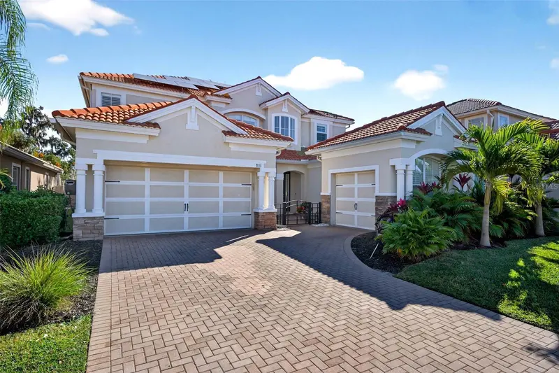 8111 SANTA ROSA COURT, SARASOTA