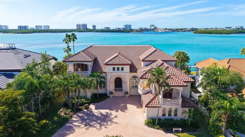 570 SPOONBILL DRIVE, SARASOTA