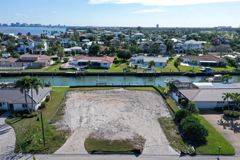 536 GUNWALE LANE, LONGBOAT KEY
