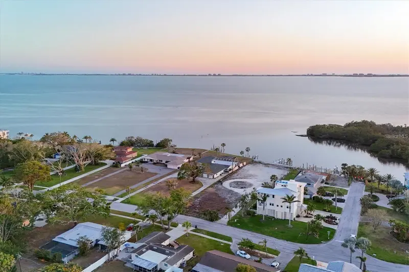 7318 WESTMORELAND DRIVE, SARASOTA, photo 5 of 39