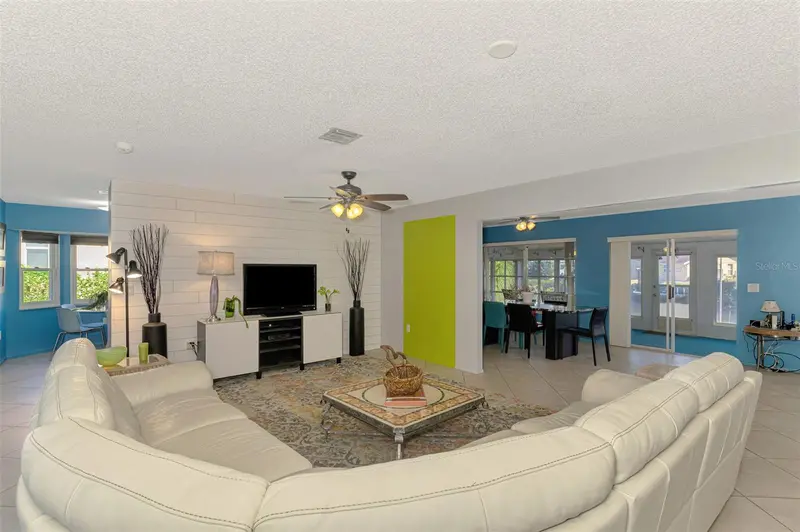 Thumbnail 24