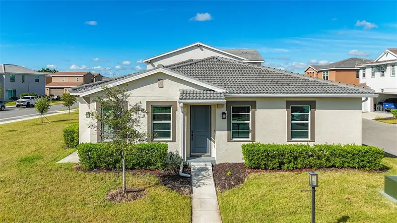 5414 LATCHES LANE #3A Garden, LAKEWOOD RANCH