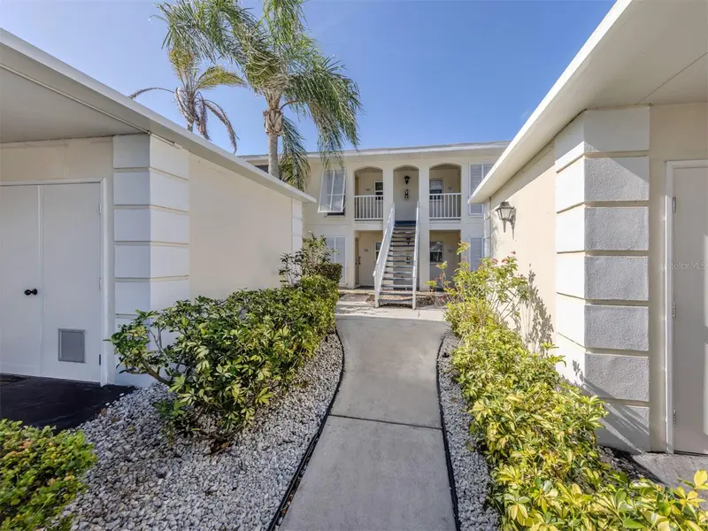 435 CERROMAR LANE #326, VENICE