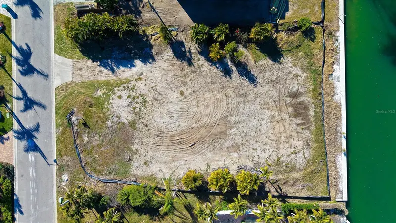 721 EMERALD HARBOR DRIVE, LONGBOAT KEY