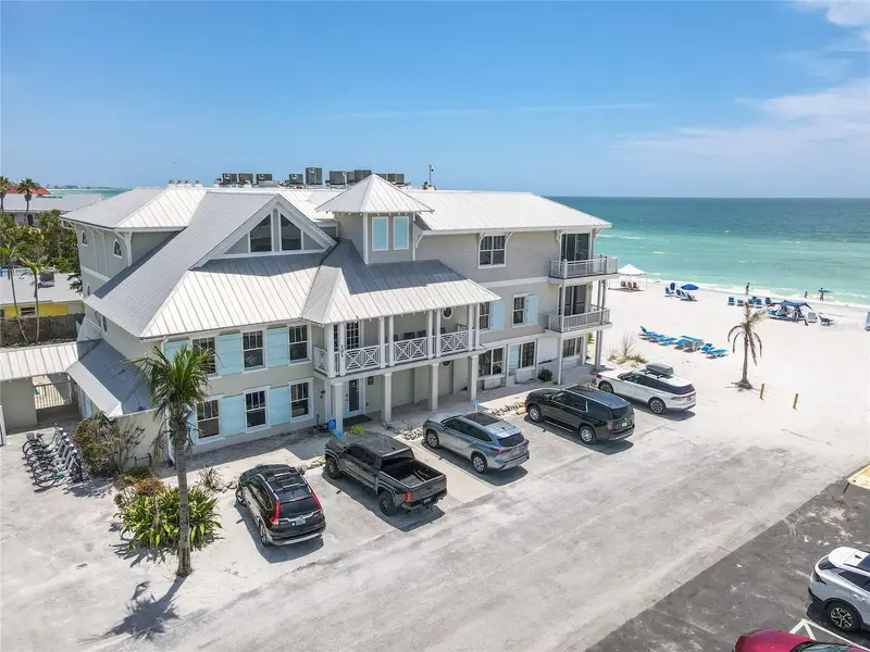 101 66TH STREET #6, HOLMES BEACH