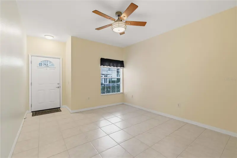 7604 PLANTATION CIRCLE #7604, UNIVERSITY PARK, photo 5 of 37