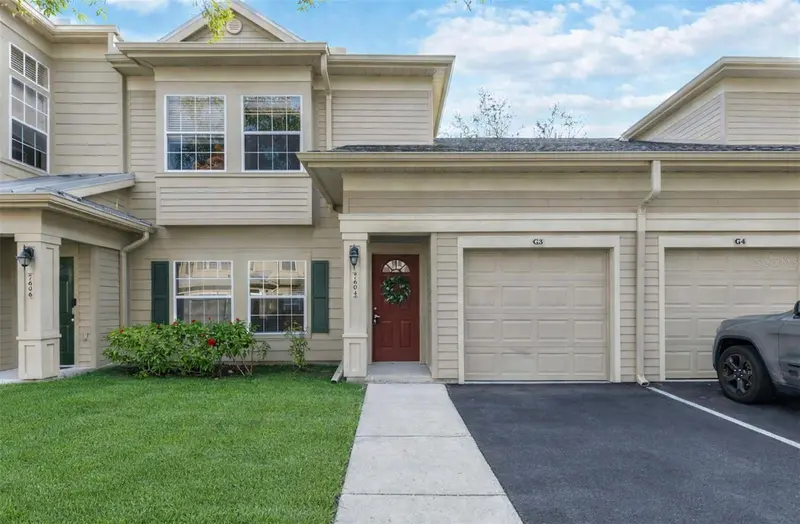 7604 PLANTATION CIRCLE #7604, UNIVERSITY PARK