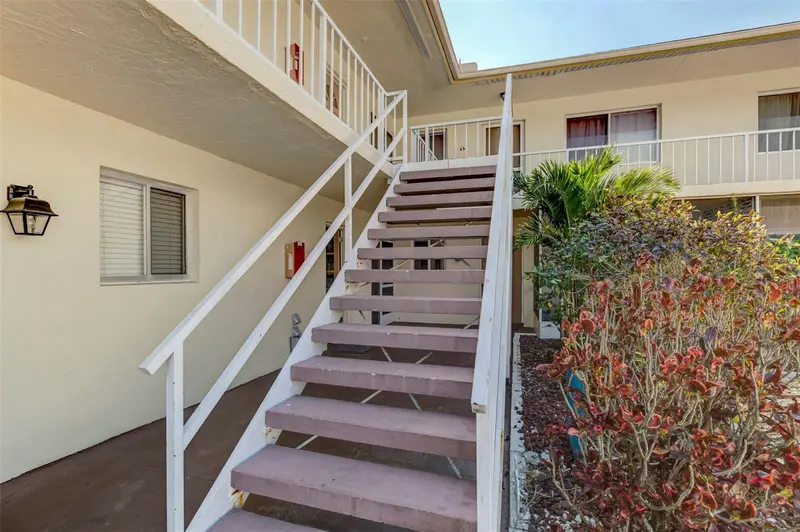 320 BASE AVENUE #224, VENICE, photo 4 of 30