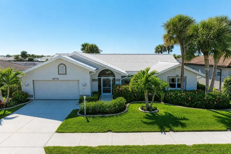 1679 VALLEY DRIVE, VENICE