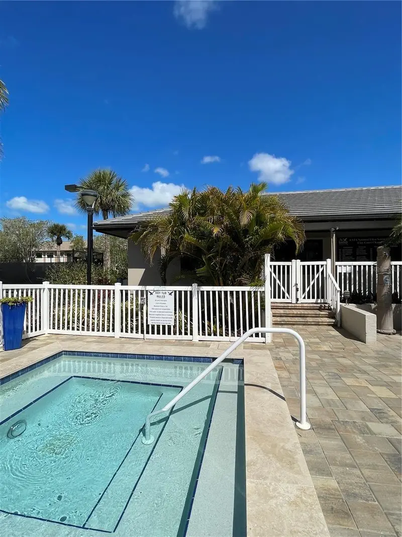 Thumbnail 39