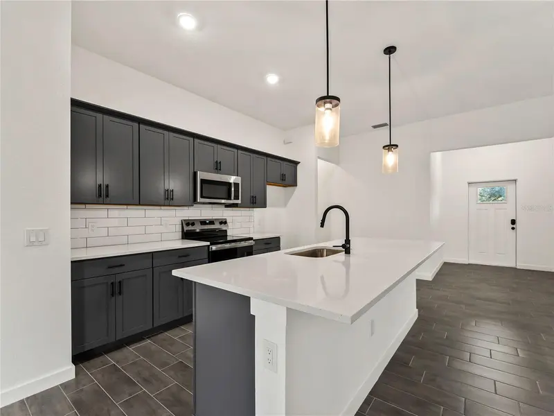 3855 LAMARQUE AVENUE, NORTH PORT, photo 4 of 32